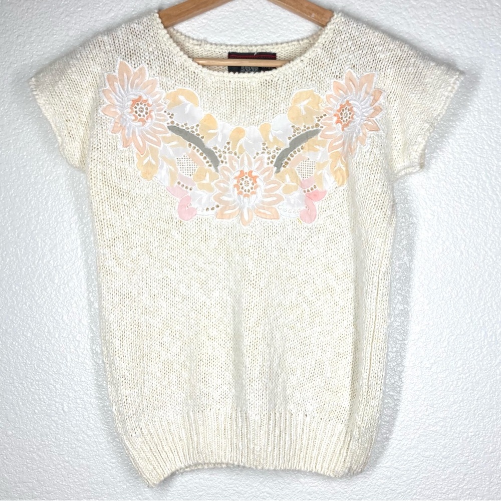 Vintage 80s Cottage Knit Short Sleeves Sweater Pastel Tones Floral Mervyn's